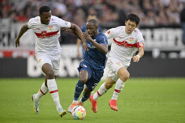 One-on-one foul Christopher Antwi-Adjei VfL Bochum