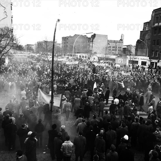 The 1968 International Vietnam Congress and the subsequent demonstration by students from the Technical University of Berlin and 44 other countries was one of the most important events of the 1960s and was influential in the student movement in Germany