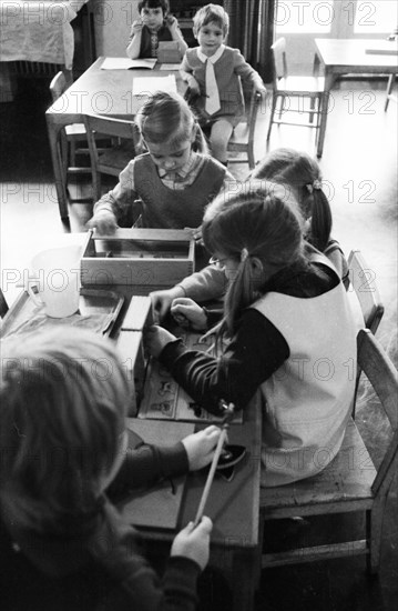 This colliery kindergarten with lots of music and paintings by Ruhrkohle AG