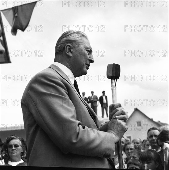 Federal Chancellor Kurt-Georg Kiesinger in 1969 opens the campaign for the 1969 federal election in his constituency of Loerrach