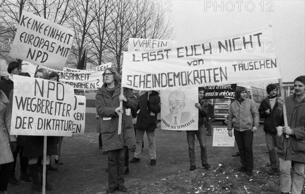 The 4th party congress of the radical right-wing NPD on 13 February 1970 in Wertheim in Baden-Wuerttemberg was accompanied by massive protests by democratic associations and parties