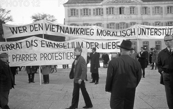 Those who support the Vietnam War betray the gospel of love. Pastors protest. With these slogans and sometimes wearing their robes