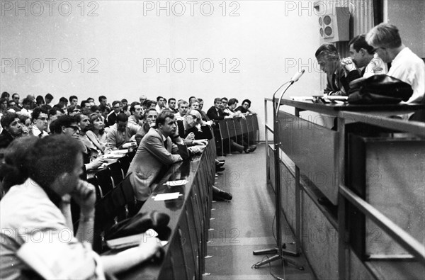 Congress of the student organisation SDS Sozialisischer Deutscher Studentenbund at the University of Frankfurt/M. on 22. 5. 1966