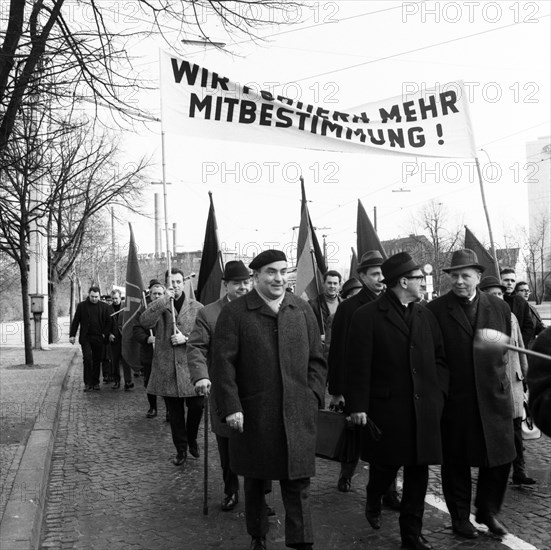 Trade union activities in the years 1965 to 1971 on the subject of co-determination and Montanmitbestimmung in the Ruhr area