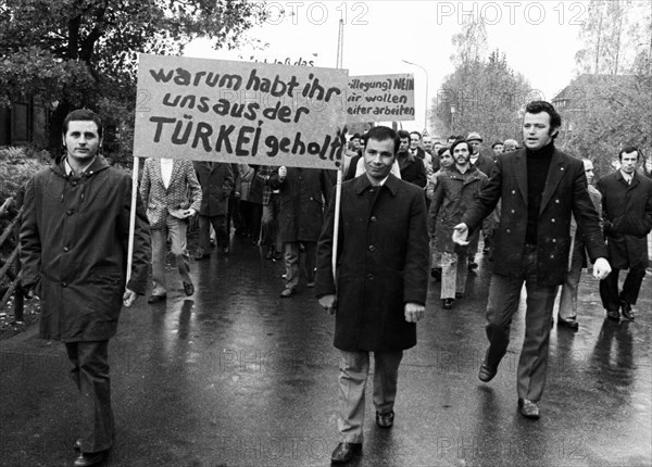 Employees of the Duesseldorf -Reisholz steel and tube works demonstrated on 6 November 1973 in Langenfeld-Immigrath against the loss of jobs