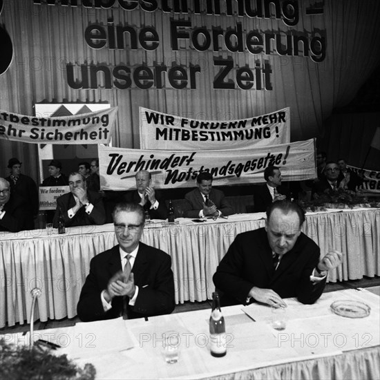 Trade union activities in the years 1965 to 1971 on the subject of co-determination and coal and steel co-determination in the Ruhr area. Otto Brenner l