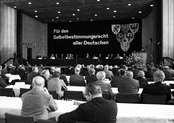 The Congress of the East German Expellees' Associations on 15. 4. 1972 in Bad Godesberg