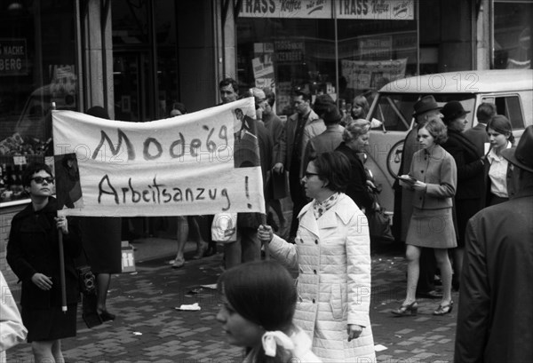 The Ruhr Action against the Emergency Laws in 1968 turned against the emergency legislation with numerous local actions by students