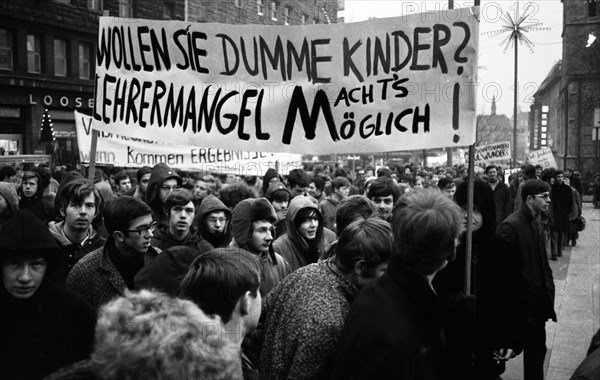 Students in the Ruhr area in the years 1965 to 1971 demonstrated in the Ruhr cities of Dortmund