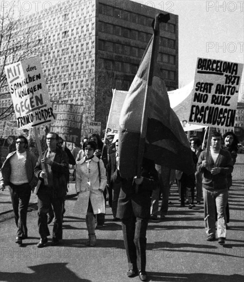 Spanish guest workers and German students demonstrated for victims of Franco dictatorship in Dortmund city centre on 25. 3. 1972