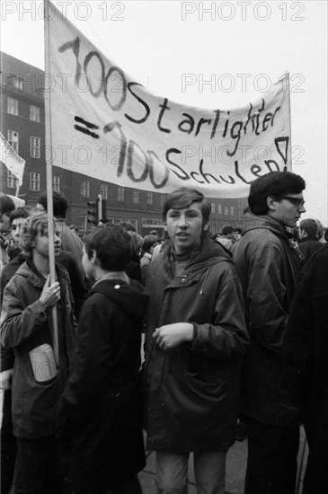 Students in the Ruhr area in the years 1965 to 1971 demonstrated in the Ruhr cities of Dortmund