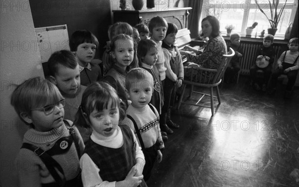 This colliery kindergarten with lots of music and paintings by Ruhrkohle AG