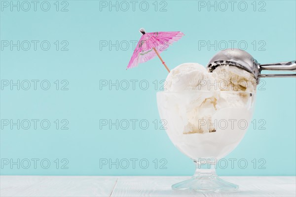 Ice cream glass vase metal spoon top