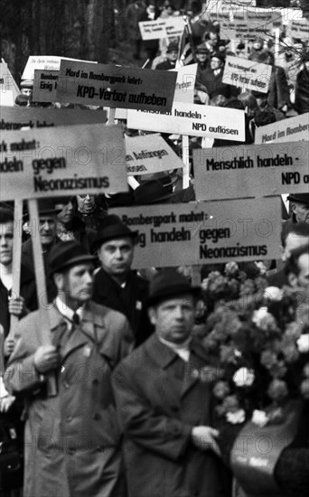 The traditional tribute to murdered Nazi victims on Good Friday 1945 in Rombergpark in Dortmund is also a demonstration