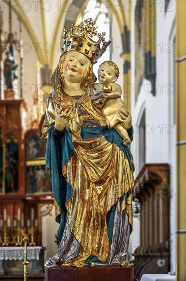 Figure of the Virgin Mary with Child Jesus and Crown