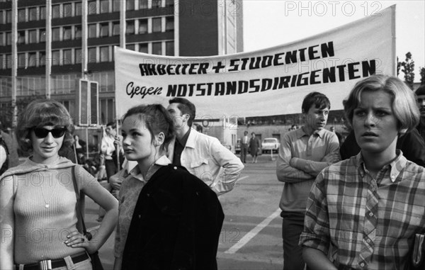 The Ruhr Action against the Emergency Laws in 1968 turned against the emergency legislation with numerous local actions by students