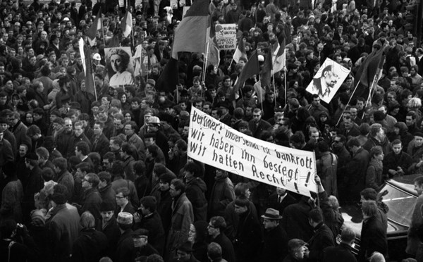 The 1968 International Vietnam Congress and the subsequent demonstration by students from the Technical University of Berlin and 44 other countries was one of the most important events of the 1960s and was influential in the student movement in Germany