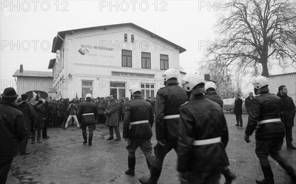 The NPD's right-wing radical action Resistance was a nationwide response to Willy Brandt's 1970 policy of understanding with the East