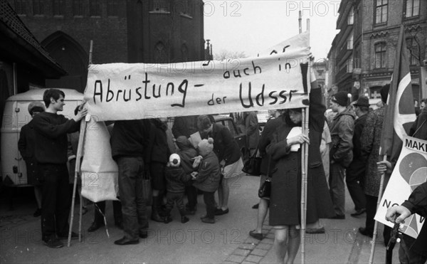 The traditional honouring of Nazi victims in the Bittermark