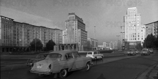 The picture was taken in the years 1965 to 1971 and shows a photographic impression of everyday life in this period of the GDR. Berlin