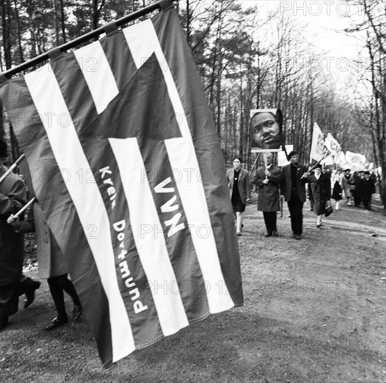 The traditional honouring of Nazi victims in the Bittermark