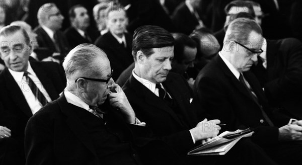 The Federal Assembly elected the new Federal President Gustav Heinemann) SPD) in the third round of voting on 5 March 1969 in Berlin