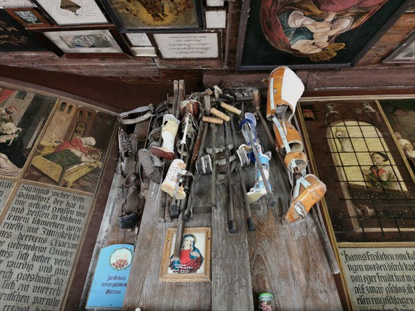 Votive tablets and offerings