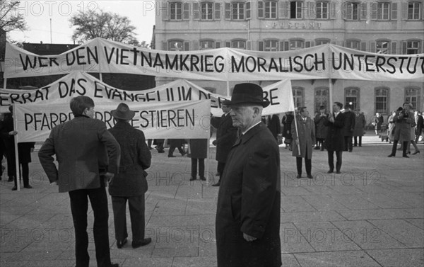 Those who support the Vietnam War betray the gospel of love. Pastors protest. With these slogans and sometimes wearing their robes