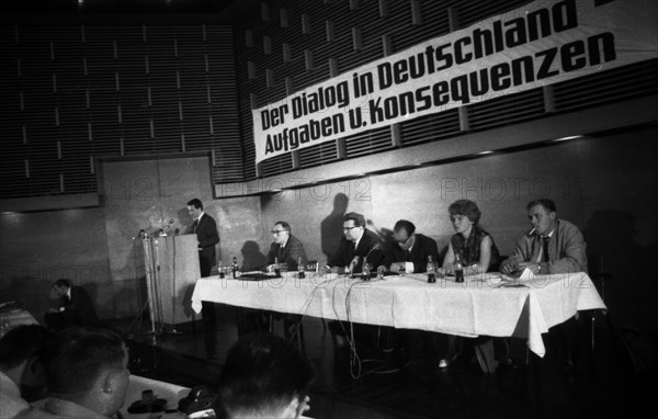 Dialogue in Germany was the motto of a conference of youth associations from East and West in June 1966 in the town hall in Oberhausen