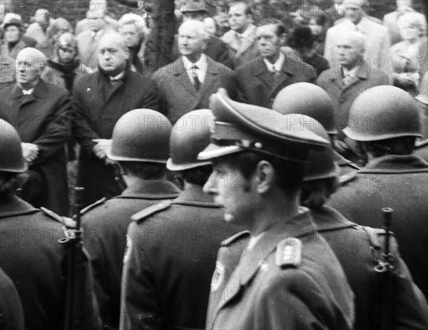 A meeting of the traditional associations of the Waffen- SS to honour their dead of the 6th SS Division North on 14. 11. 1971 in Hunrueck was accompanied by the Bundeswehr with officers and a squad of recruits