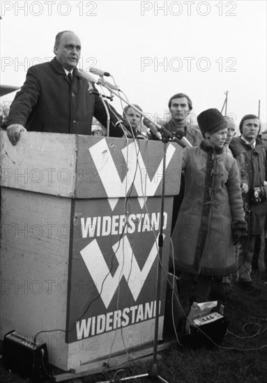 The NPD's right-wing radical action Resistance was a nationwide response to Willy Brandt's 1970 policy of understanding with the East