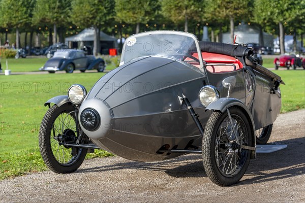 Oldtimer Kaiserauto 501 streamlined car