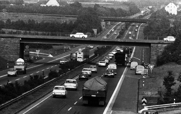 Traffic on the Ruhrschnellweg