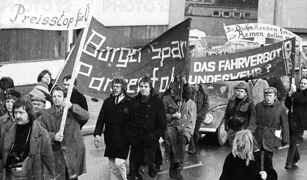 A demonstration with a DKP motorcade on 24 November 1973 in Essen against the driving bans on carless Sundays caused a sensation