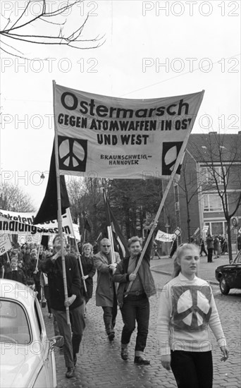 The 1964 Easter March led by the Campaign for Disarmament