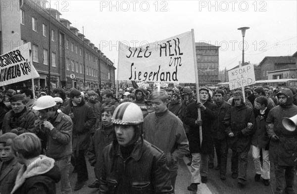 Several hundred demonstrators