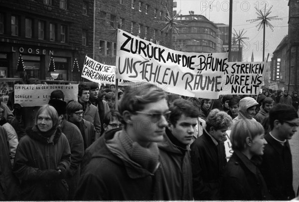 Students in the Ruhr area in the years 1965 to 1971 demonstrated in the Ruhr cities of Dortmund