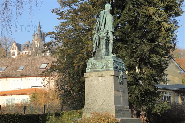 Monument with statue of the Nassau Duke Adolph 1817-1905 and Villa Andreae Castle