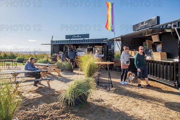 Beach bar