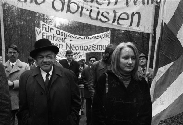 The honouring of the dead by the Nazi regime on Good Friday 1945