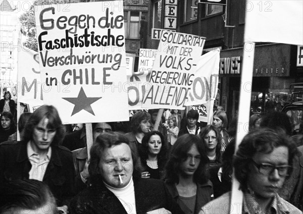 Against the military coup in Chile and for the preservation of democracy