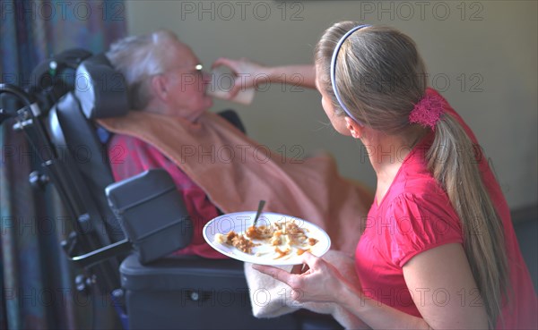 The care and support of senior citizens - as in this senior citizens' centre of the Arbeiterwohlfahrt