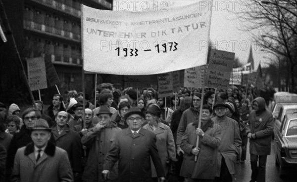 The dismissal of workers at the Mannesmann factory after a spontaneous strike not led by the union provoked protests by Mannesmann workers in Duisburg and other locations on 7 November 1973 and solidarity from workers at other factories