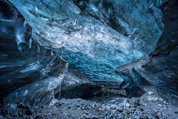 Ice cave in Vatnajoekull glacier