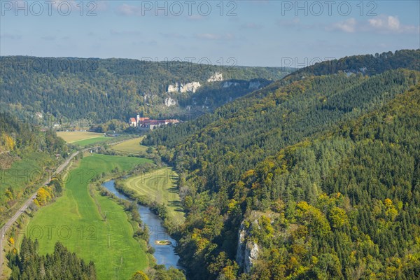 Panorama from Knopfmacherfelsen into the upper Danube valley