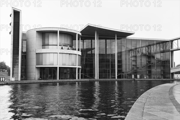 Marie-Elisabeth-Lueders-Haus on the Spree