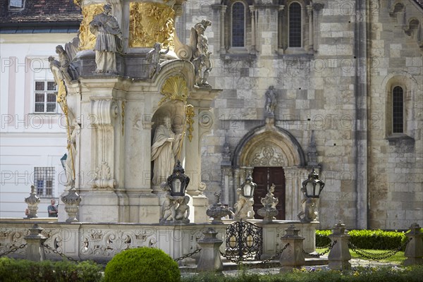 Holy Trinity Column