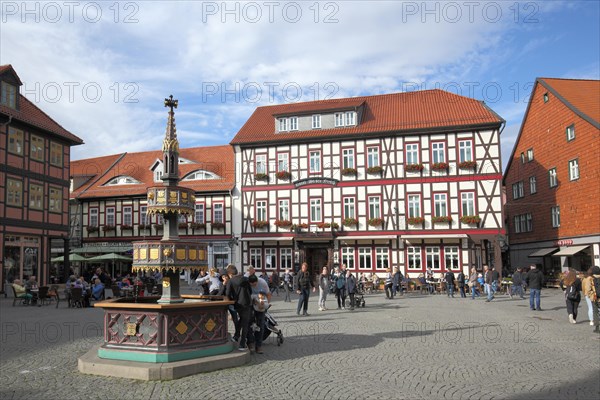 Market square with benefactor fountain