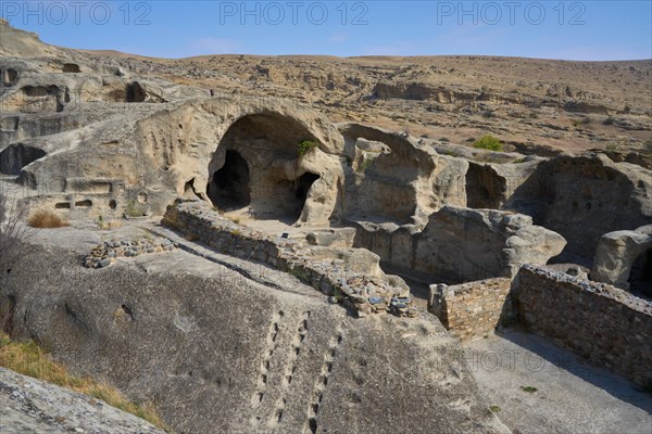 Fortress and cave town of Uplisciche