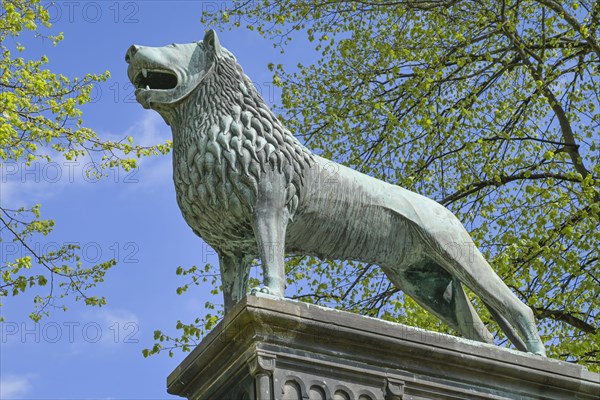 Monument to Henry the Lion